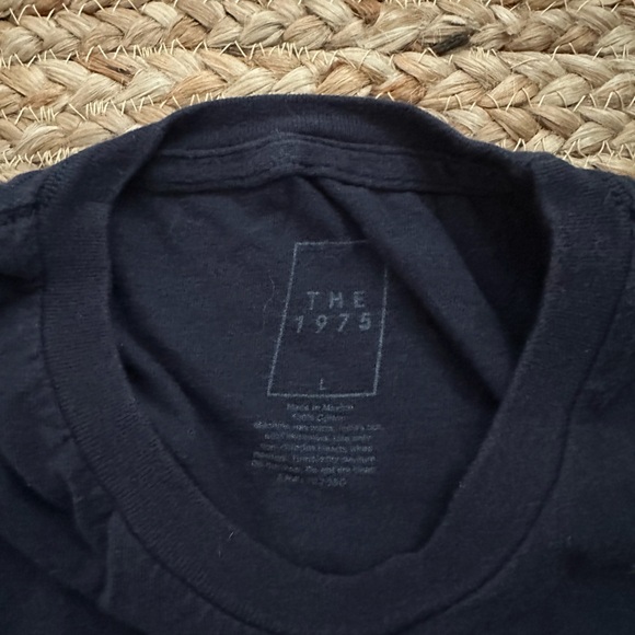 THE 1975 TEE - Picture 2 of 5